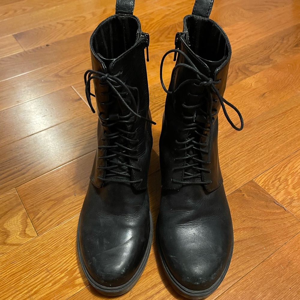 Vagabond lace up boots